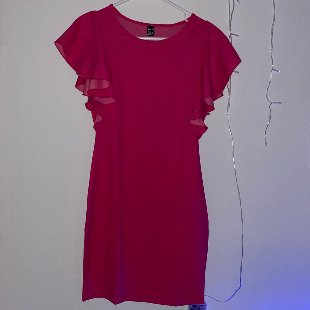 Bright pink ruffle sleeve tight dress